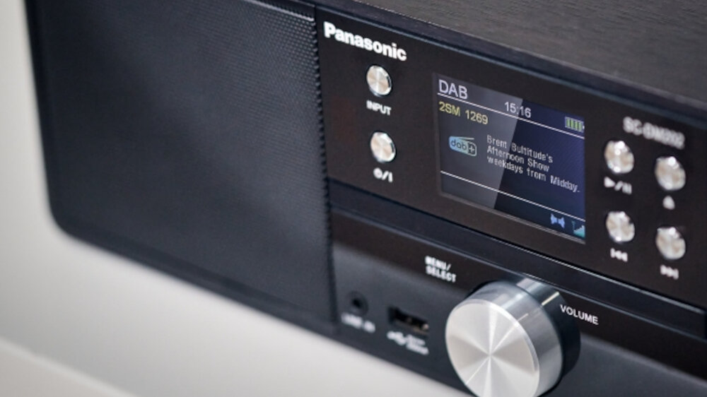 Wieża PANASONIC SC-DM202EG-K  - design