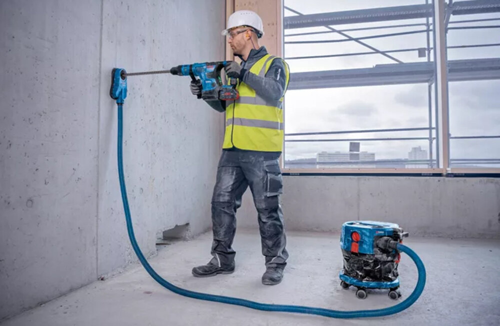 Odkurzacz przemysłowy BOSCH Professional GAS 18V-12 MC 06019K2000 czyste warunki pracy mobilnosc czystosc