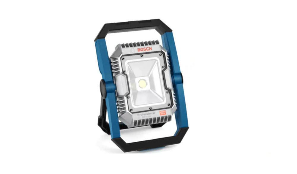 BOSCH GLI 18V-1900 lampa akumulatorowa solidna rama obsługa jakość praca włącznik ściemniacz diody led